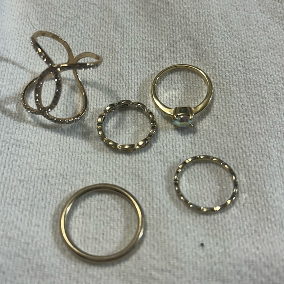 Gold ring bundle - Picture 2 of 3